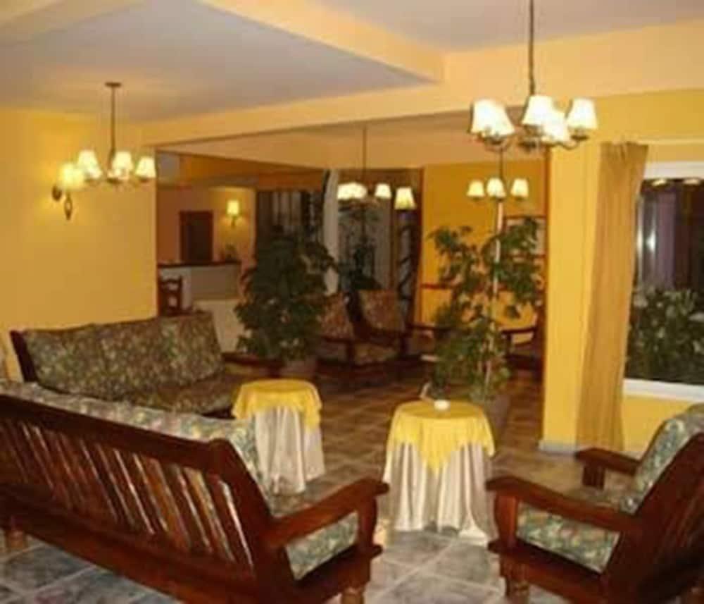 Kelta Hotel 3*